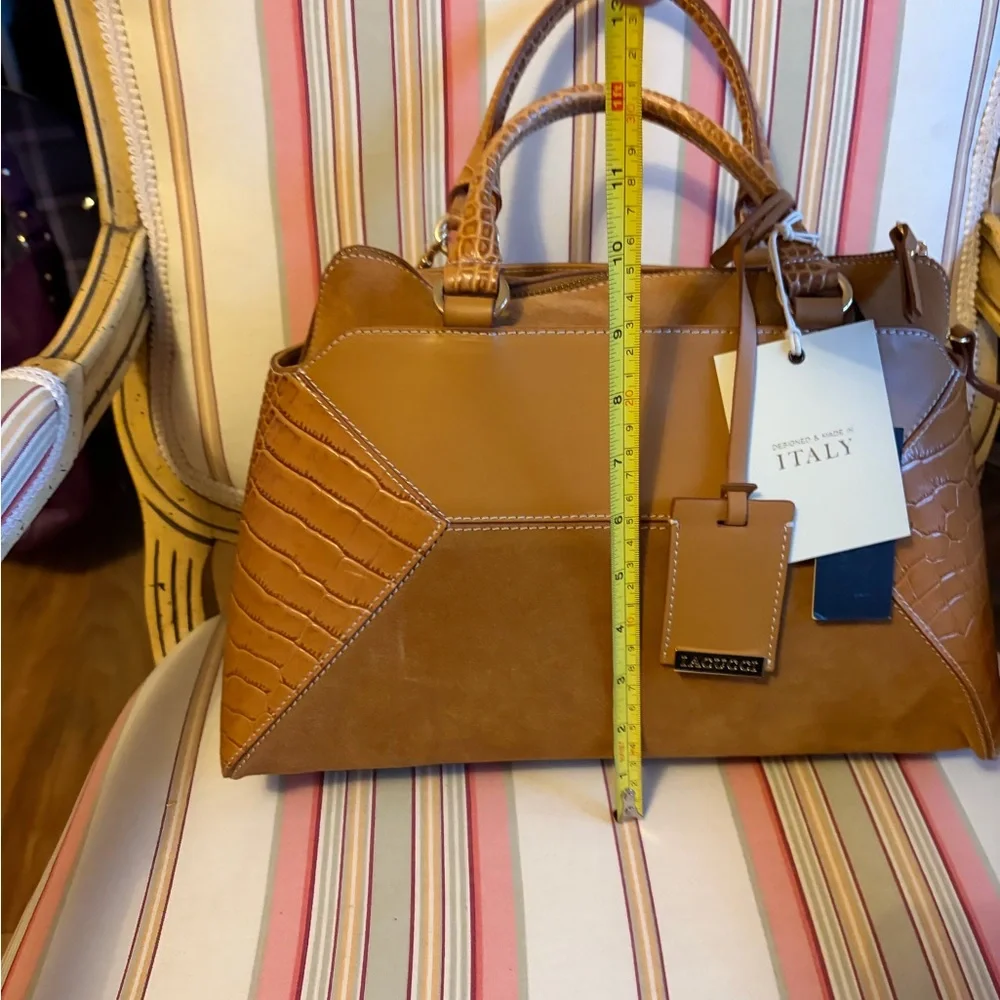 Stunning NWT Iacucci Italy 🇮🇹 Leather, Croc Embossed and Suede Leather Bag